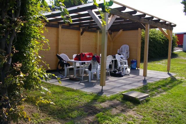 Das Klubheim soll neben der Pergola entstehen